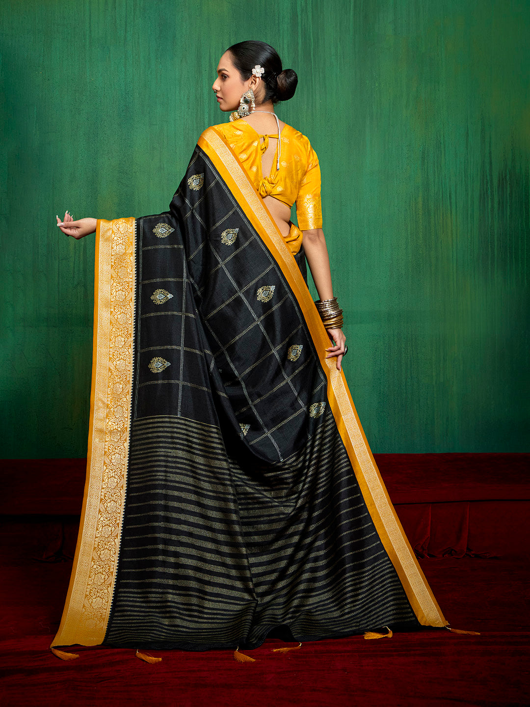Abstract Printed Art Silk Saree
