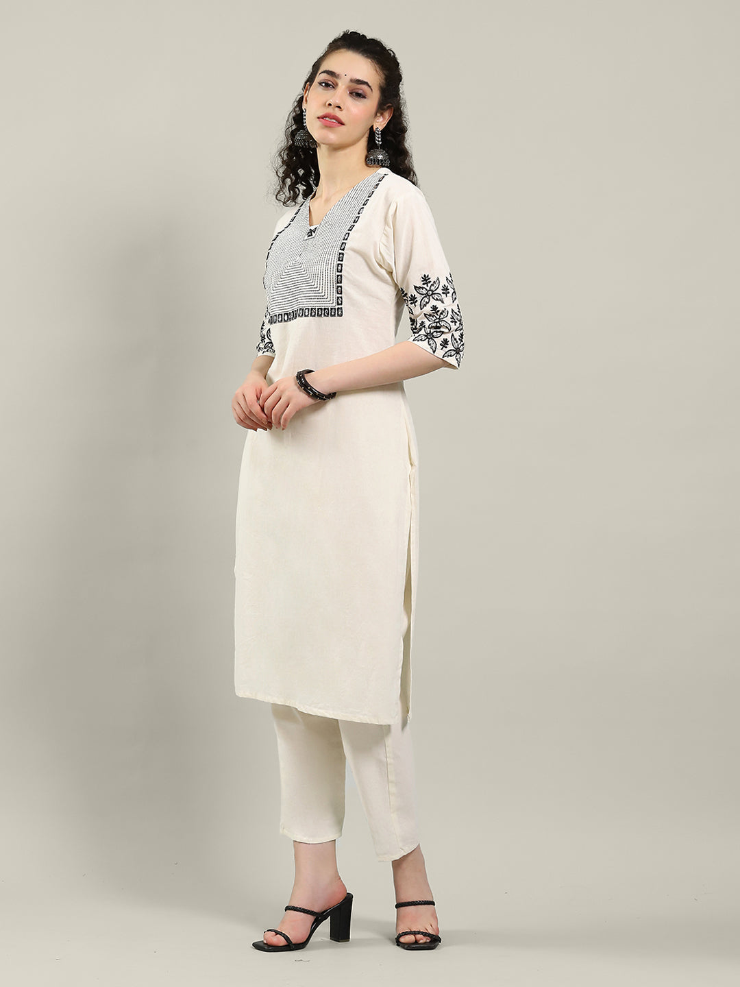 Printed Cotton Blend Kurta With Pants