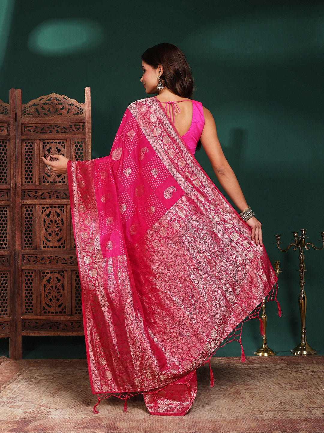 Plain Crepe Saree