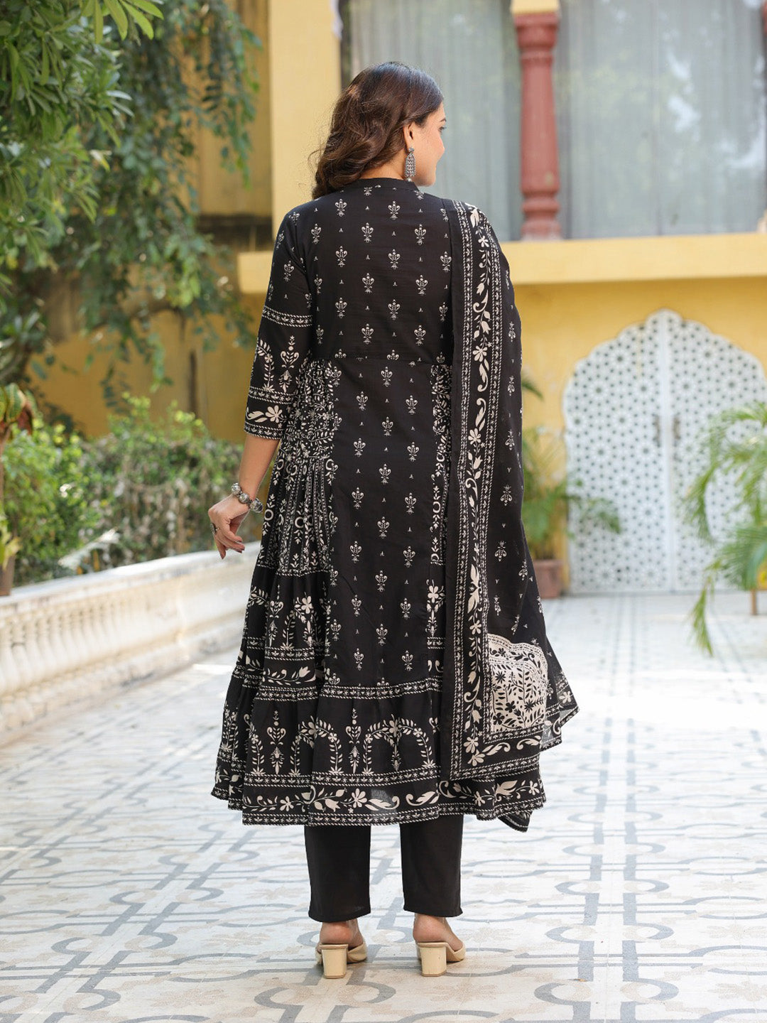 Black Cotton Blend Floral Printed Straight Suit Set
