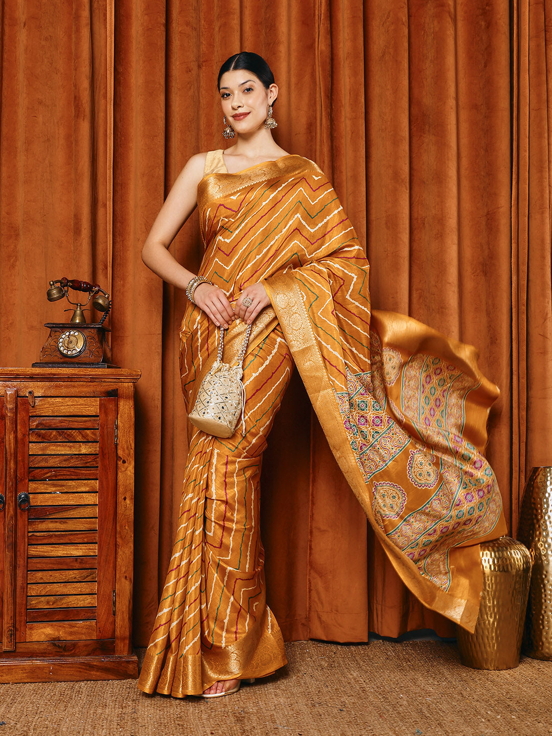 Digital Printed Art slik Saree