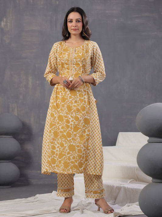 Digital Floral Printed Cotton Blend Kurta With Pants & Dupatta