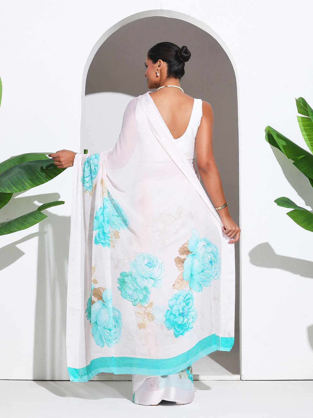 Floral Printed Crepe Saree
