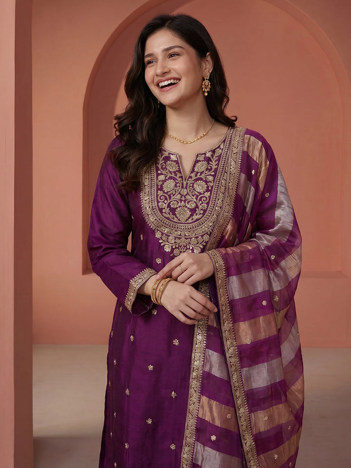 Embroidered Organza Suit Set With Dupatta