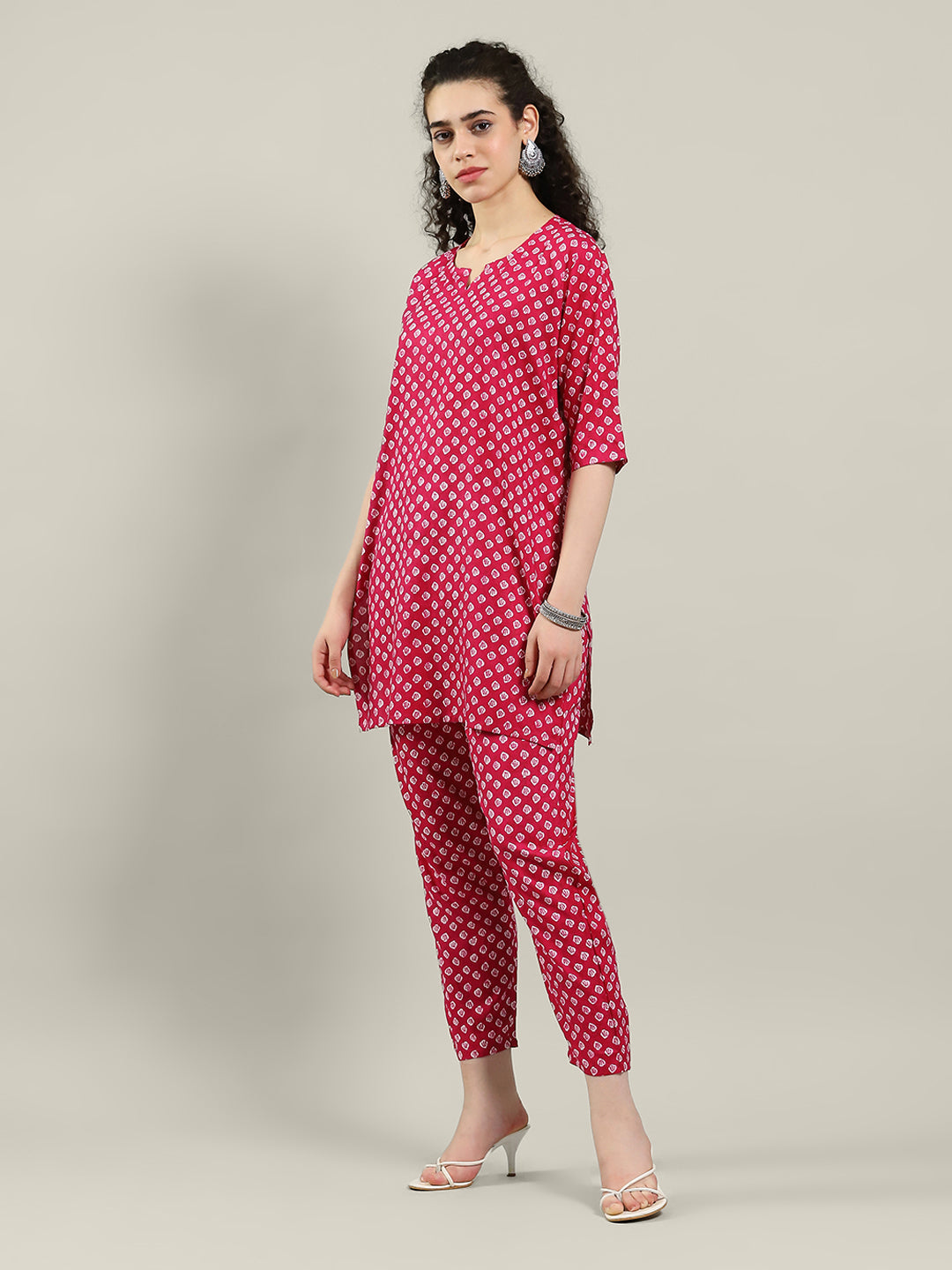 Printed Cotton Blend Kurta & Pants
