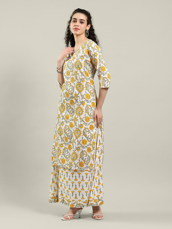Printed Cotton Blend Kurta &amp; Pants