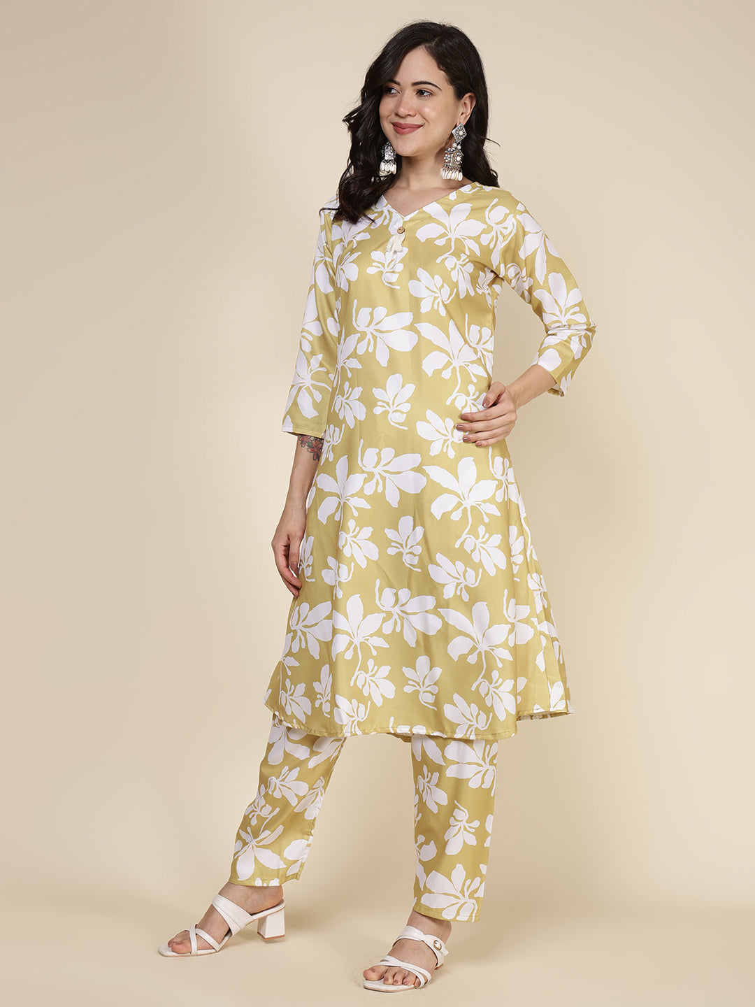 Printed Cotton Blend Kurta With Pants