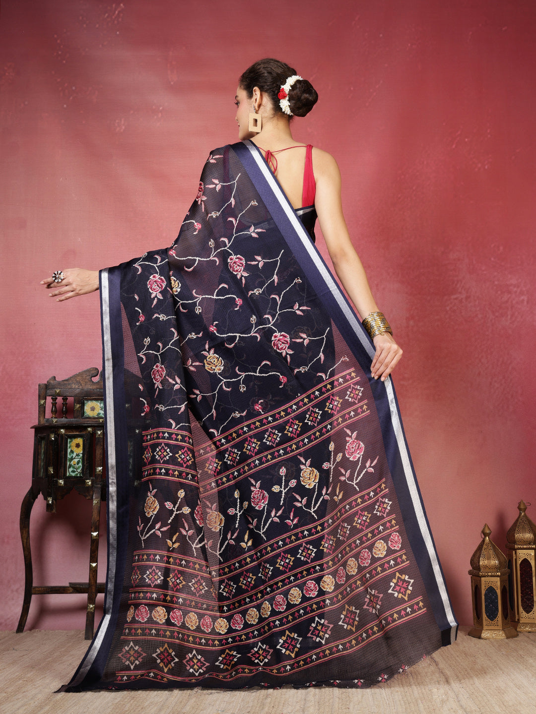 Floral Printed Cotton Blend Saree