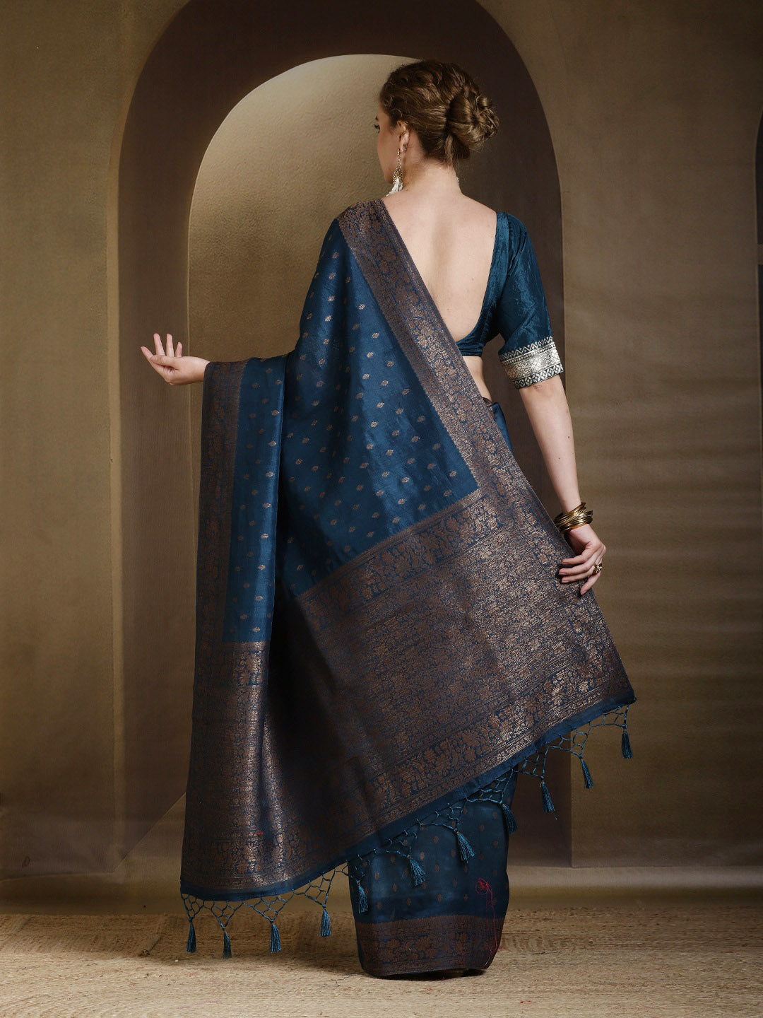 Woven Design Tussar Saree