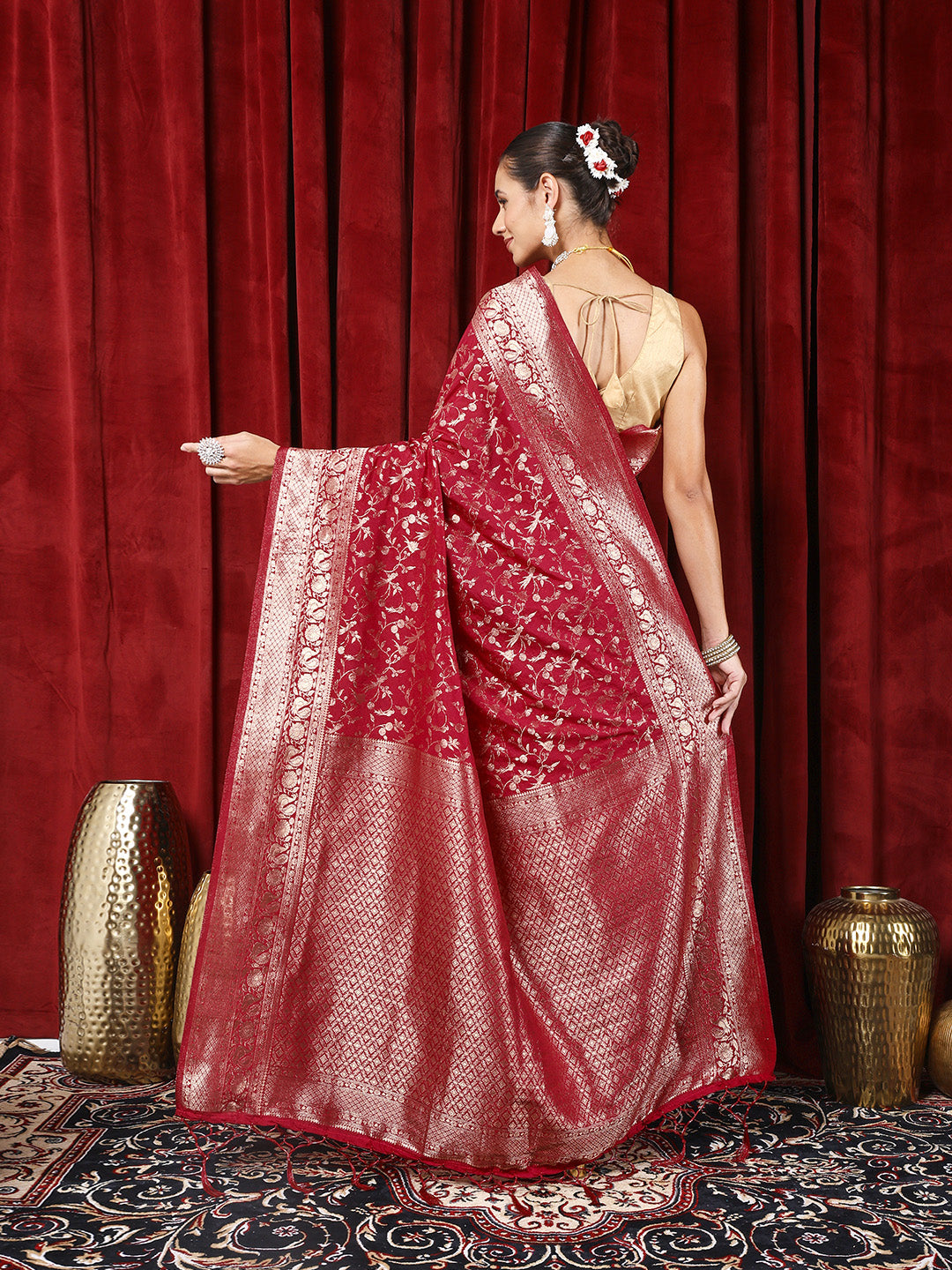 Zaari Jaal Woven Crepe Saree