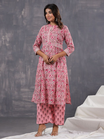 Floral Printed Cotton Blend  Kurta With Pants