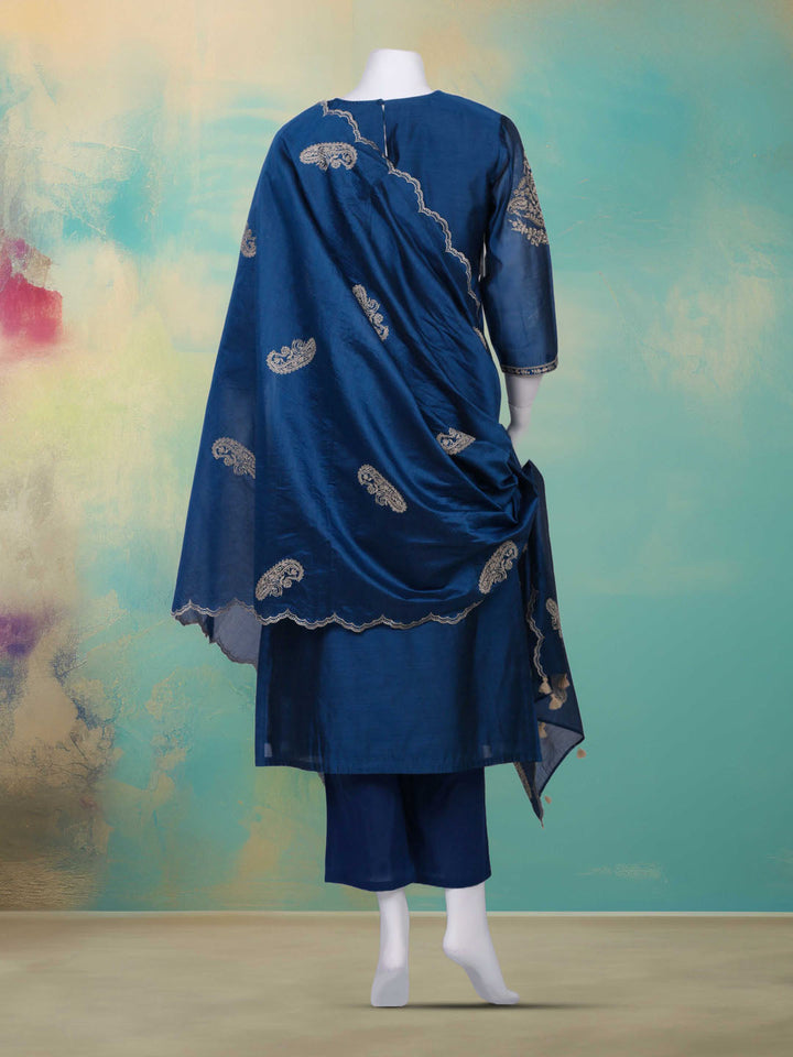 Embroidered Chanderi Kurta With Pant &amp; Dupatta