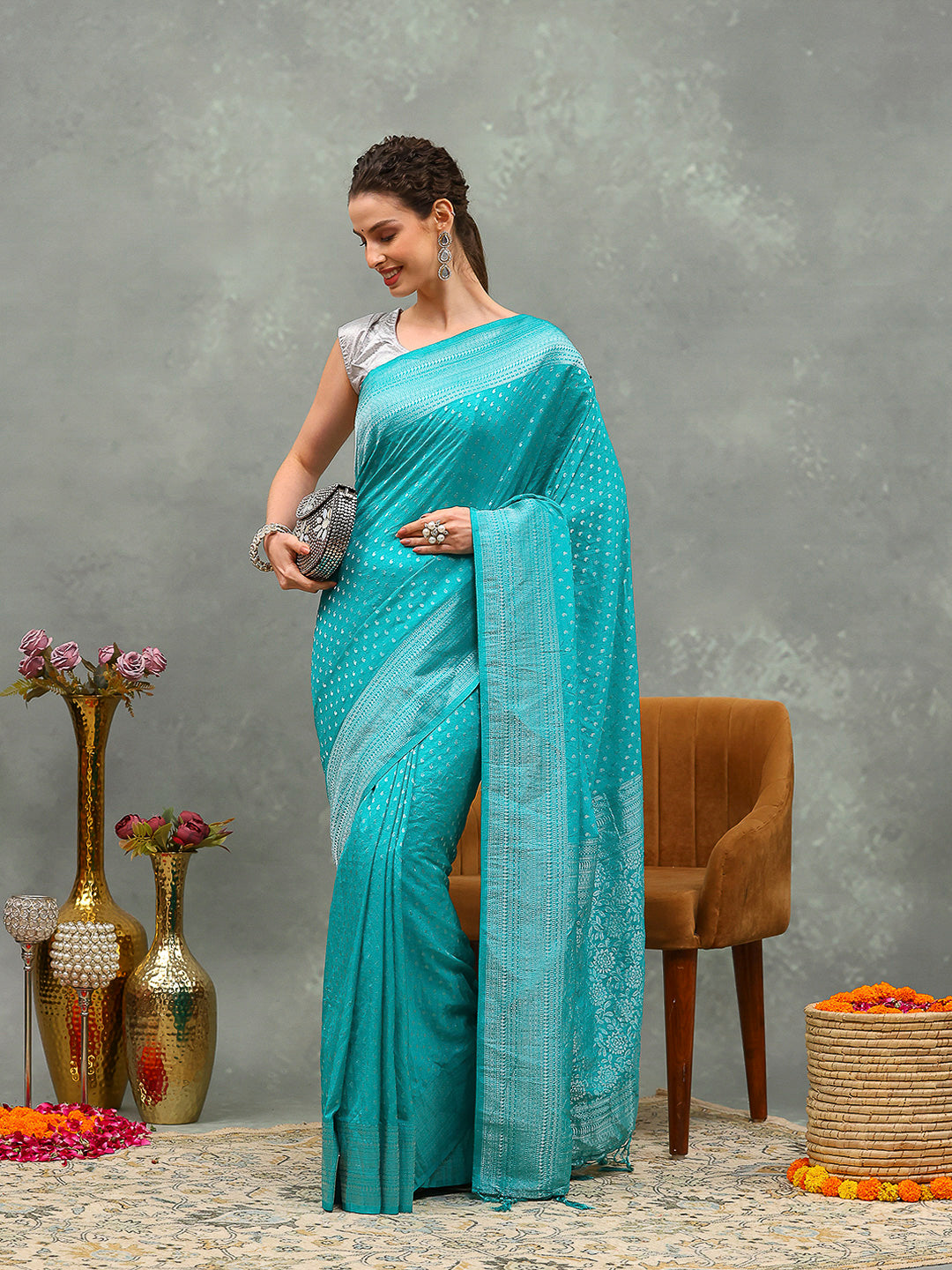 Zaari Jaal Crepe Saree