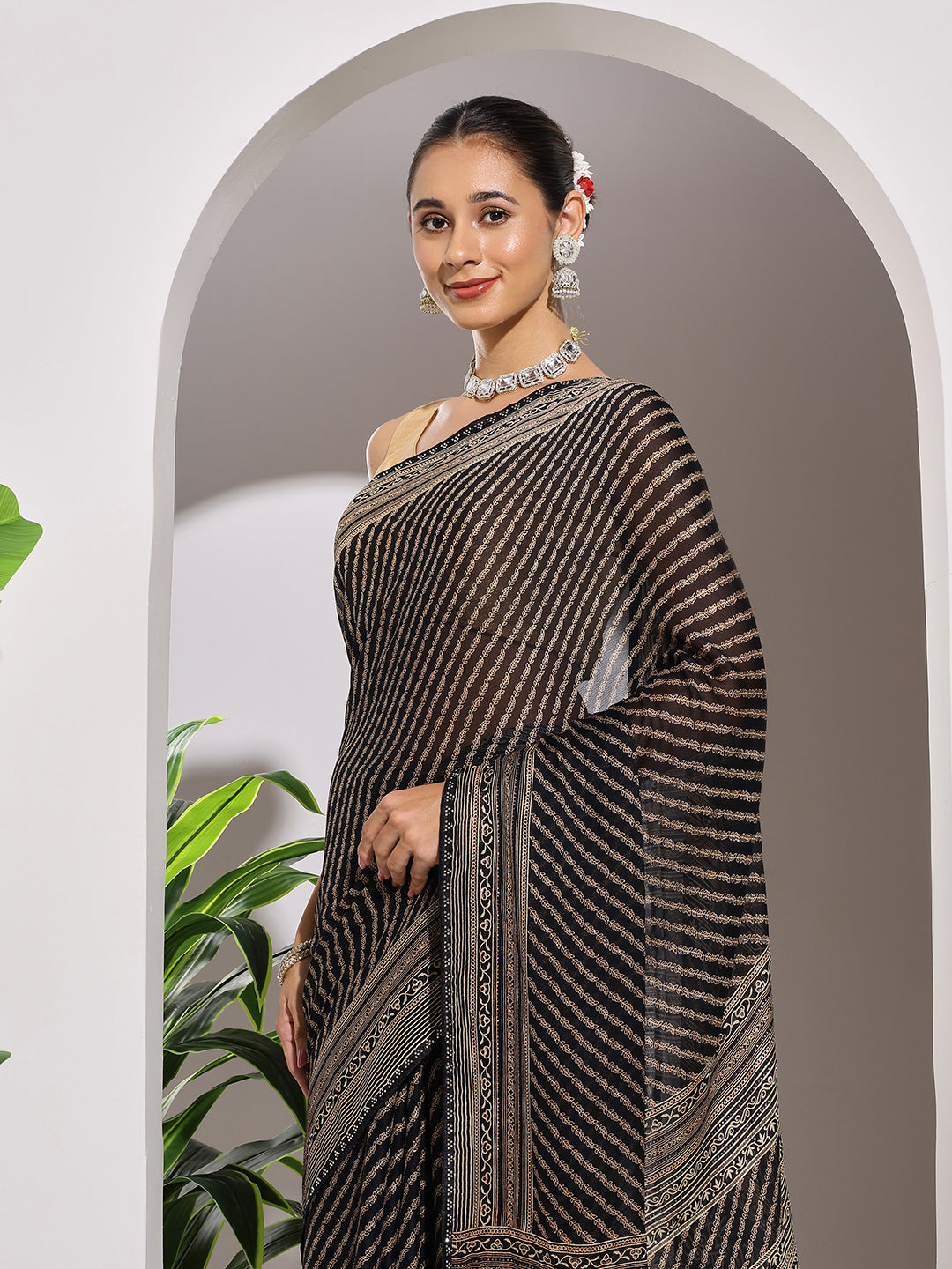 Floral Printed Georgette Saree