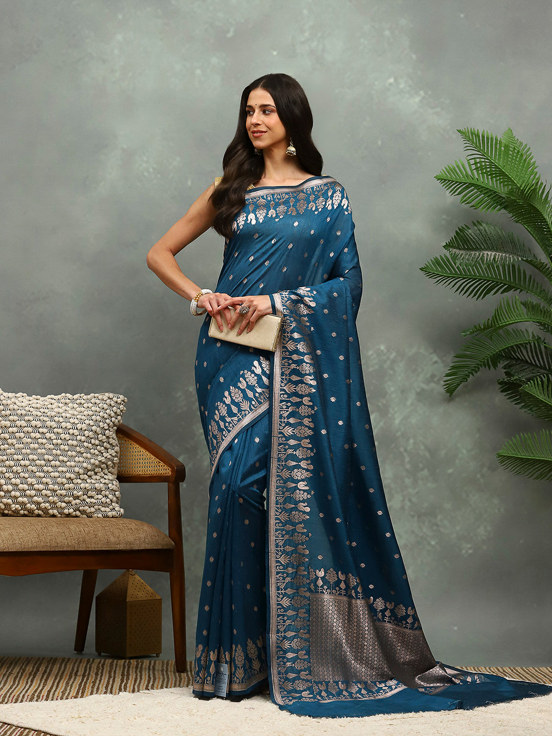 Zari Border Booti Cotton Blend Woven Saree
