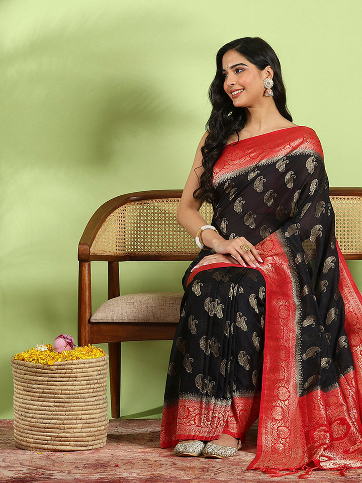 Plain Crepe Saree