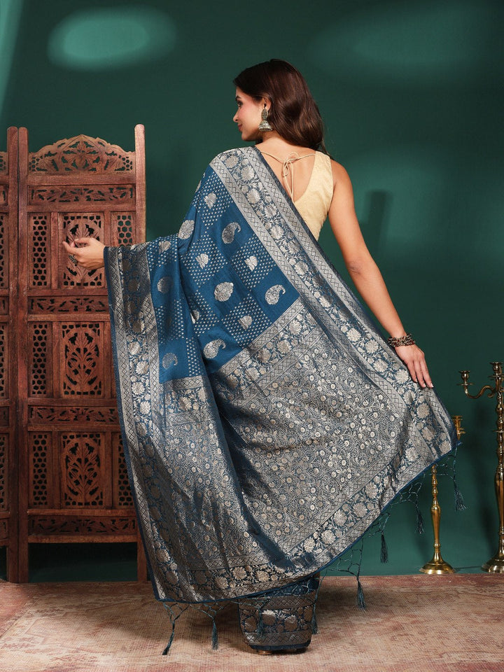 Plain Crepe Saree