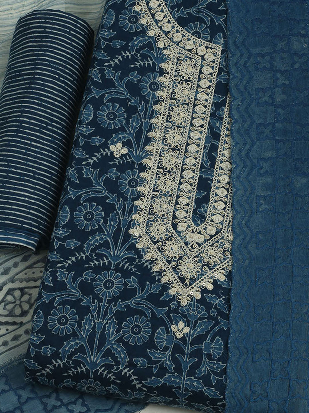 Printed Cotton Unstitched Suits Printed Suit With Pant &amp; Dupatta