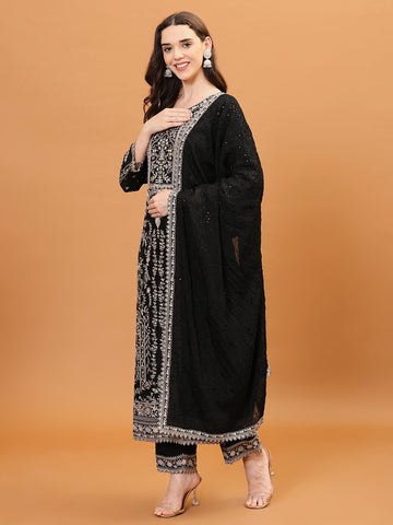 Resham Embroidery Crepe Kurta With Pants & Dupatta