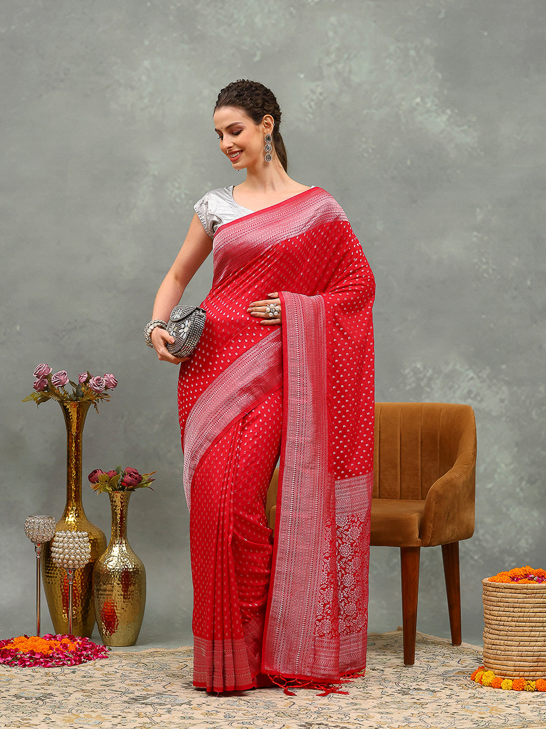 Zaari Jaal Crepe Saree