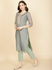 Floral Printed Chanderi Kurta With Pants