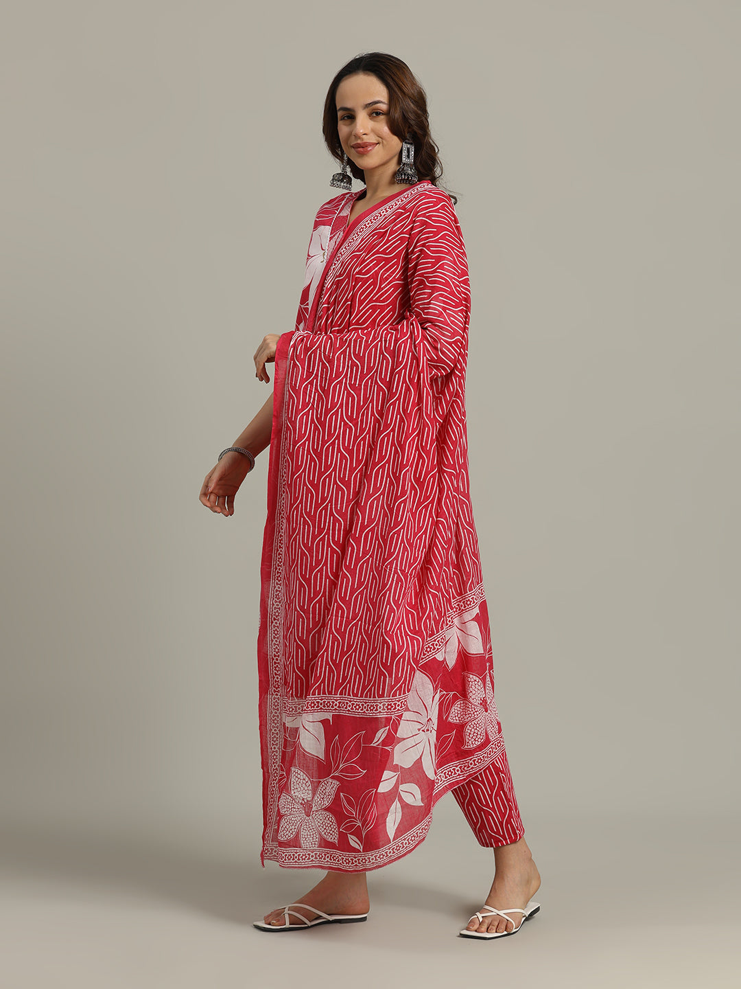 Floral Printed Cotton Blend Kurta With Pants &amp; Dupatta