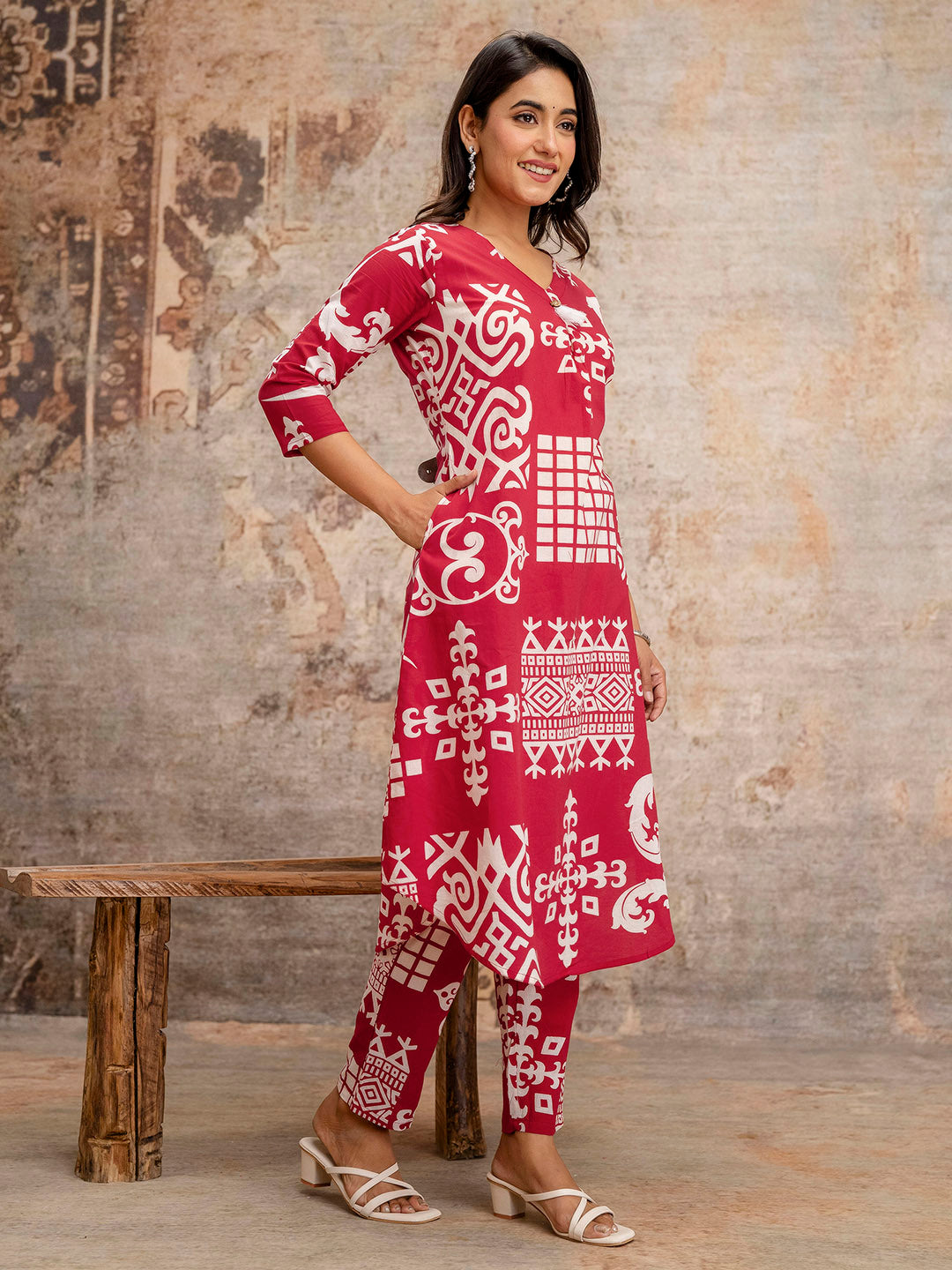 Printed Cotton Blend Kurta With Pants