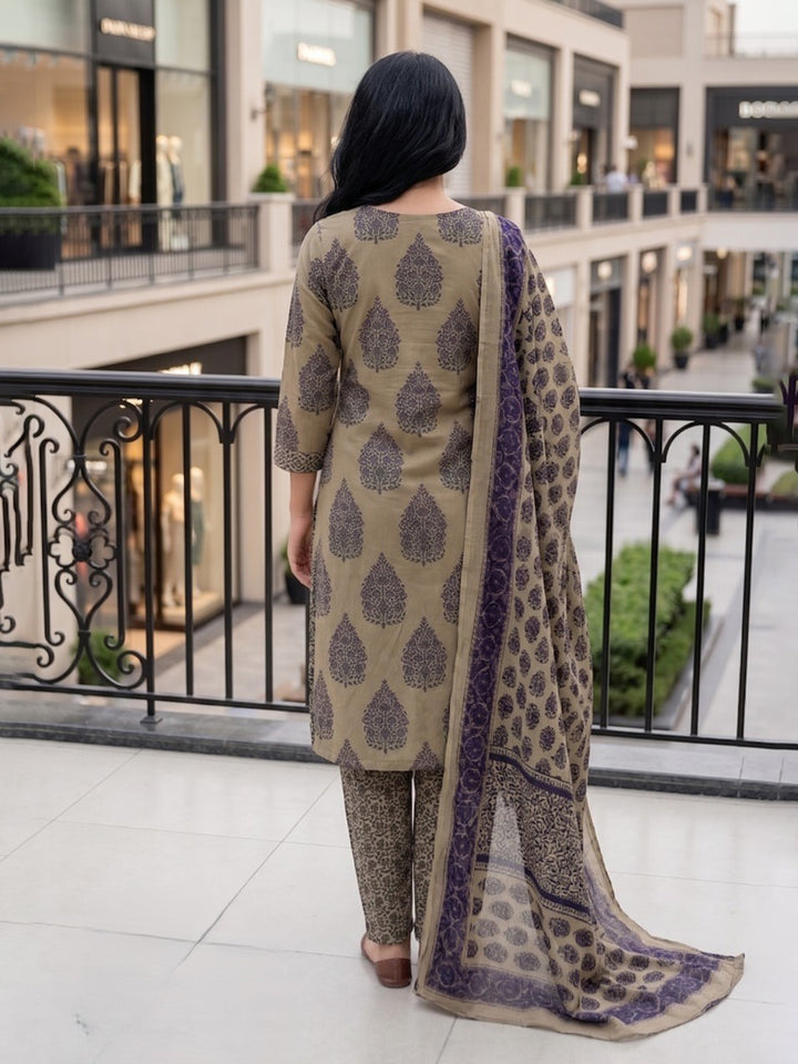 Purple Embroidered Cotton Blend Straight Round Neck Suit Set