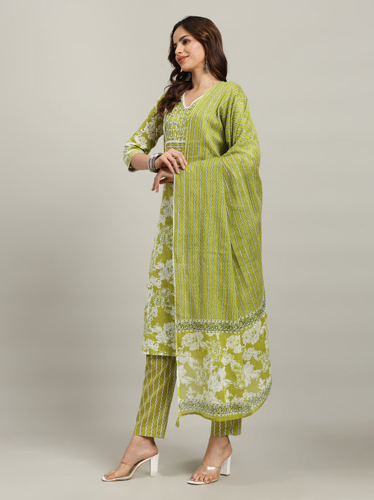 Floral Parinted Cotton Blend Kurta With Pants & Dupatta