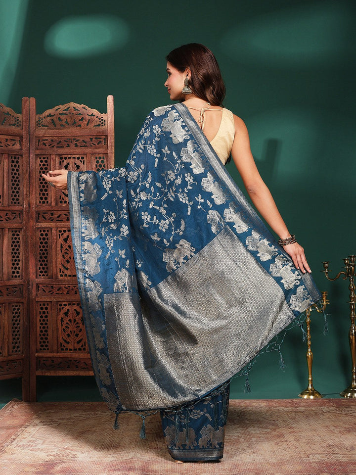 Plain Crepe Saree
