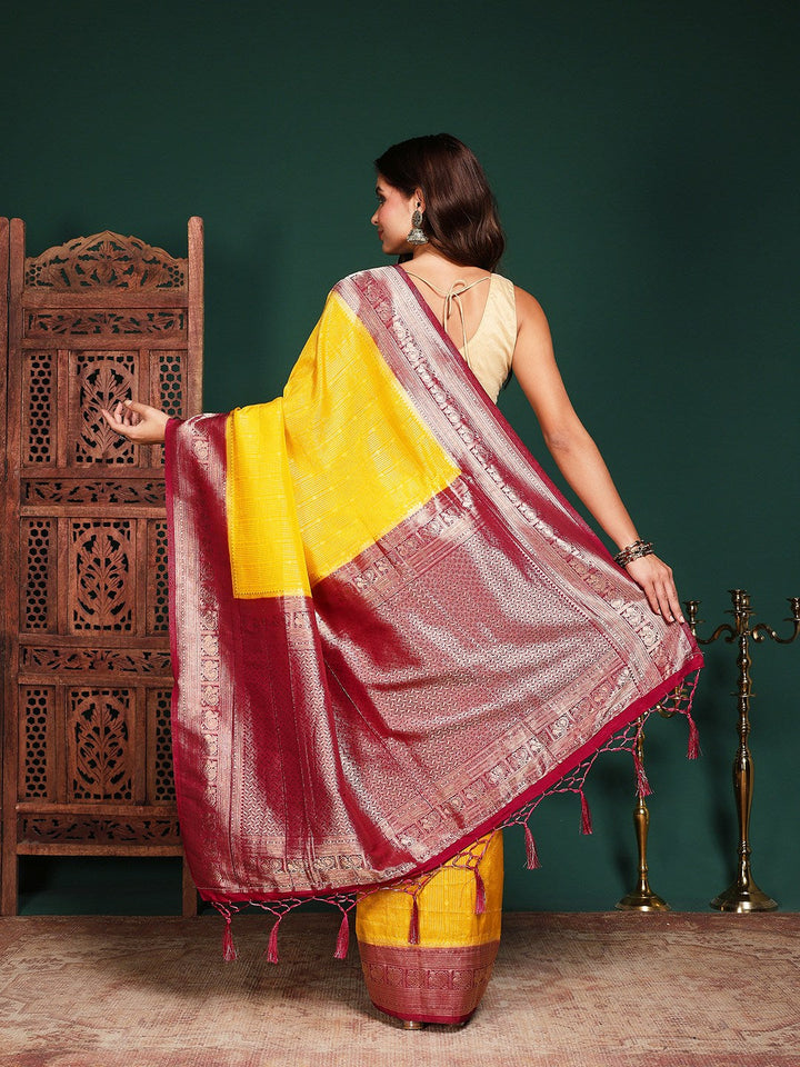 Plain Crepe Saree