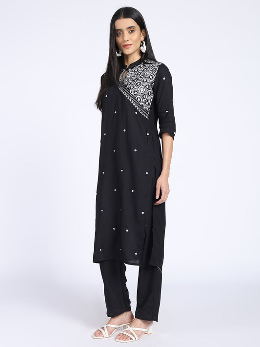 Resham Embroidery Cotton Blend Kurti With Pants