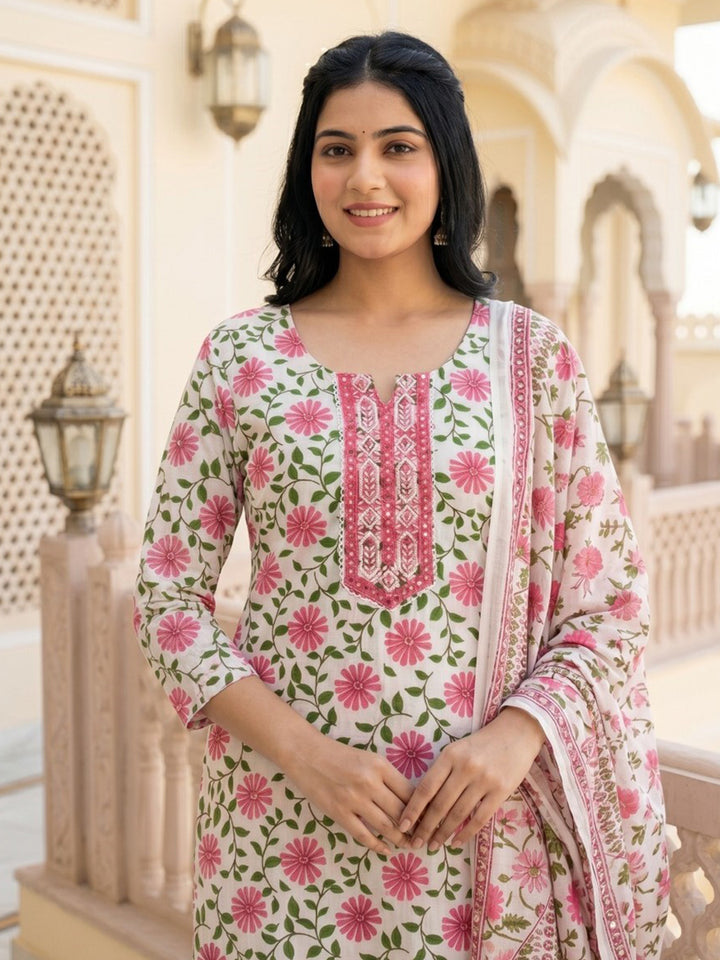 Green Printed Cotton Blend Straight Round Neck Suit Set