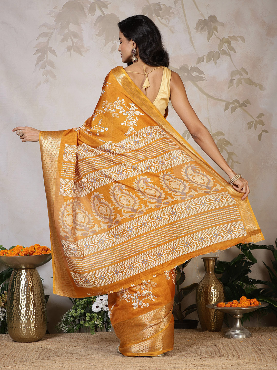 Woven Border Cotton Blend Saree