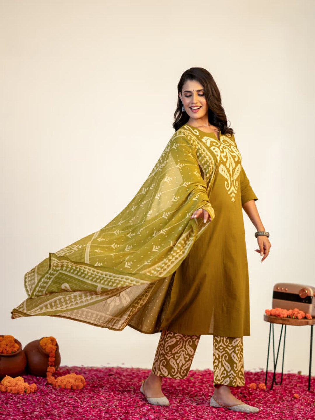 Green Printed Cotton Blend Straight Suit Set With Dupatta