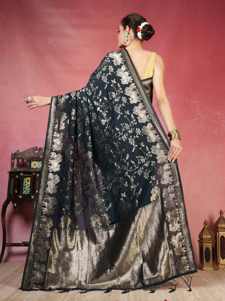Embroidered Crepe Saree