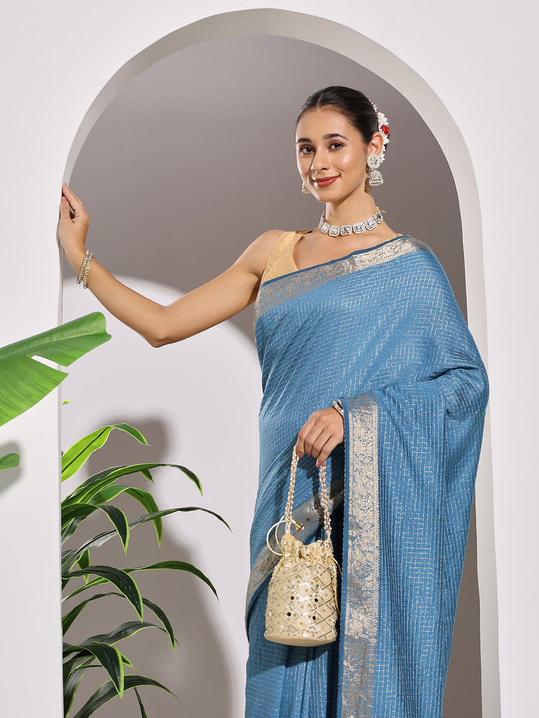 Zaari Jaal Tussar Saree