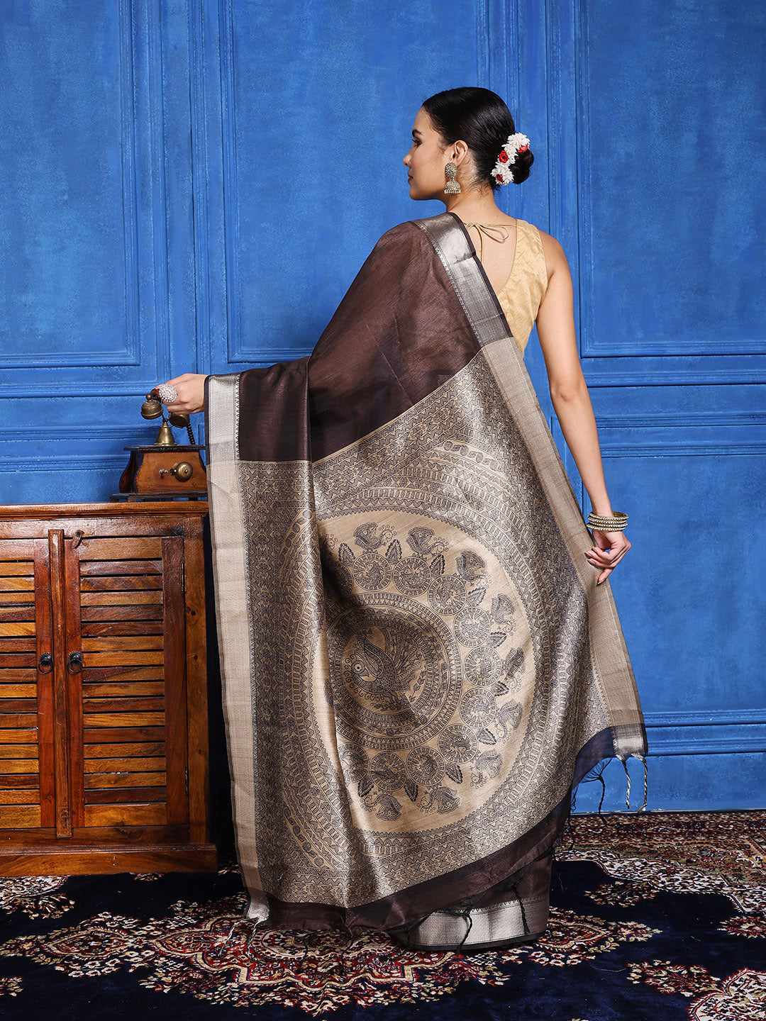 Zaari Jaal Tussar Saree