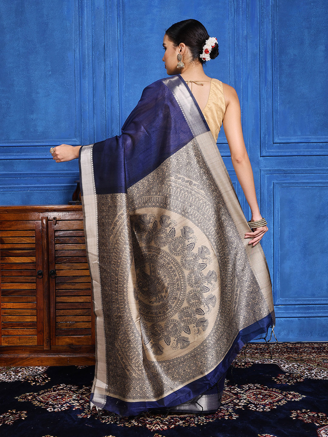 Zaari Jaal Tussar Saree
