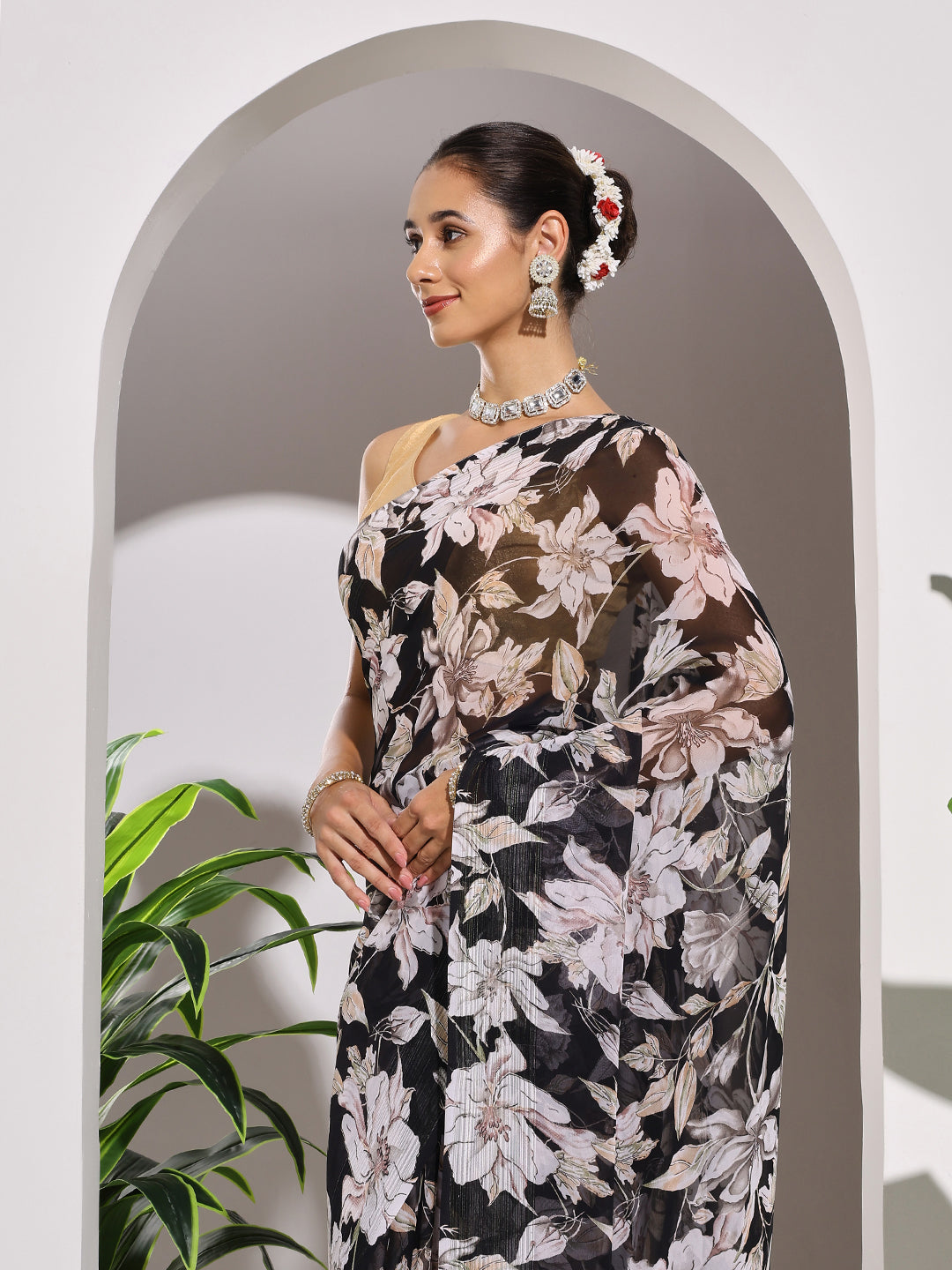 Floral Printed Georgette Saree