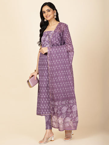 Floral Printed Cotton Unstit ched Suit Piece With Dupatta