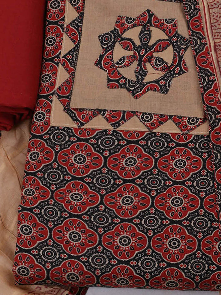 Printed Cotton Unstitched Suits Printed Suit With Pant &amp; Dupatta