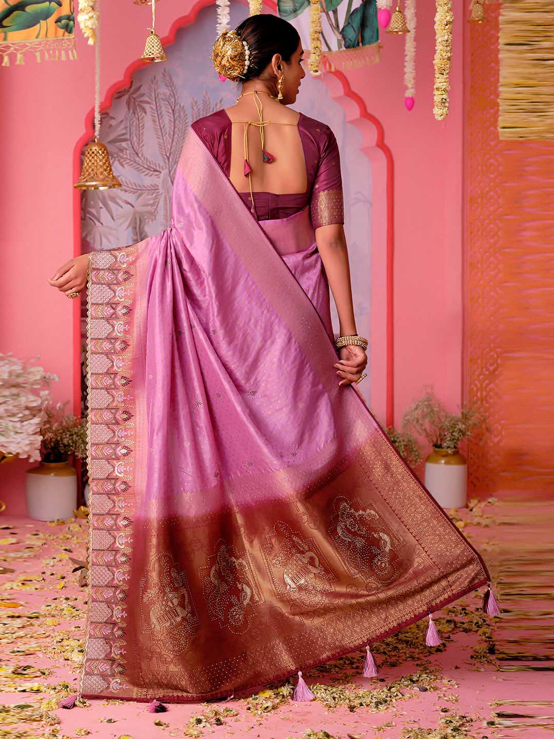 Woven Border Booti Art Silk Saree
