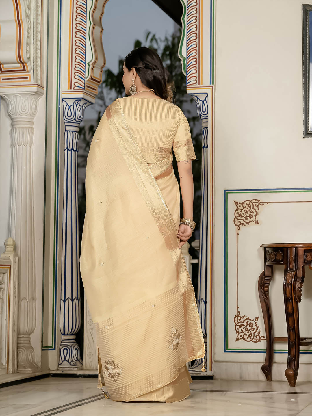 Plain Woven Border Linen Saree