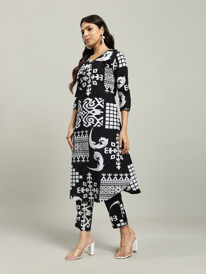 Printed Cotton Blend Kurta With Pants