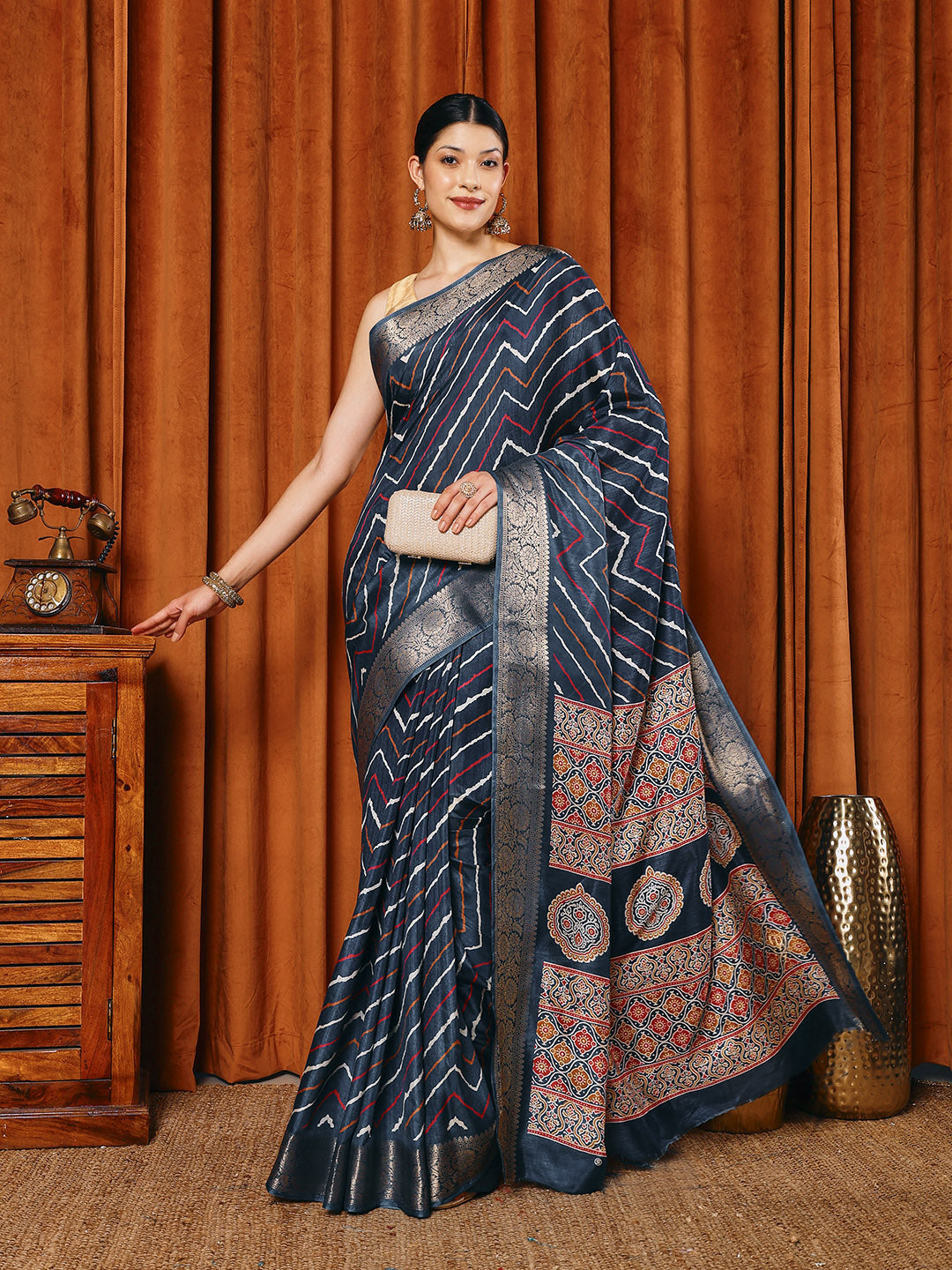 Digital Printed Art slik Saree