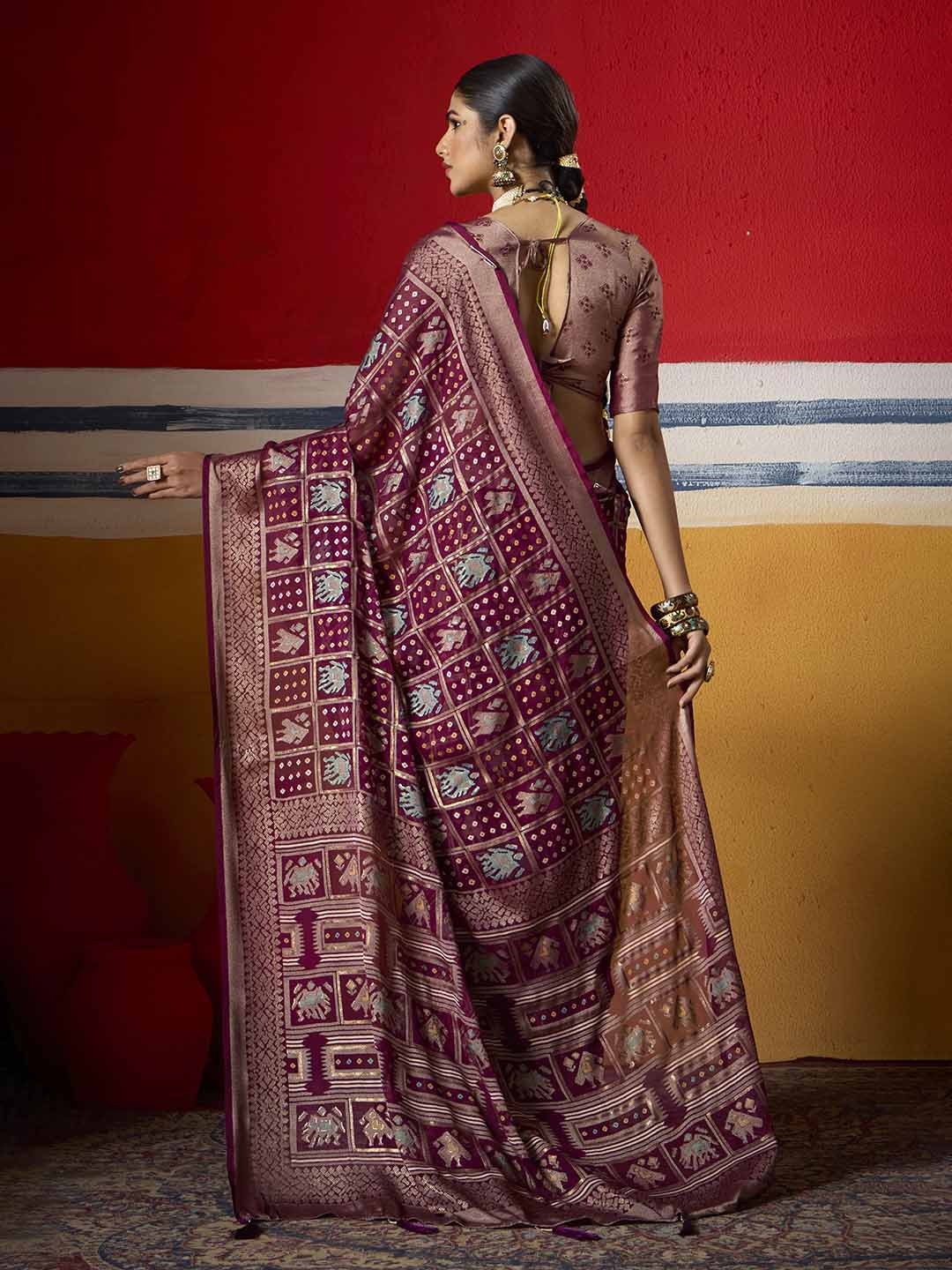 Abstract Print Georgette Saree