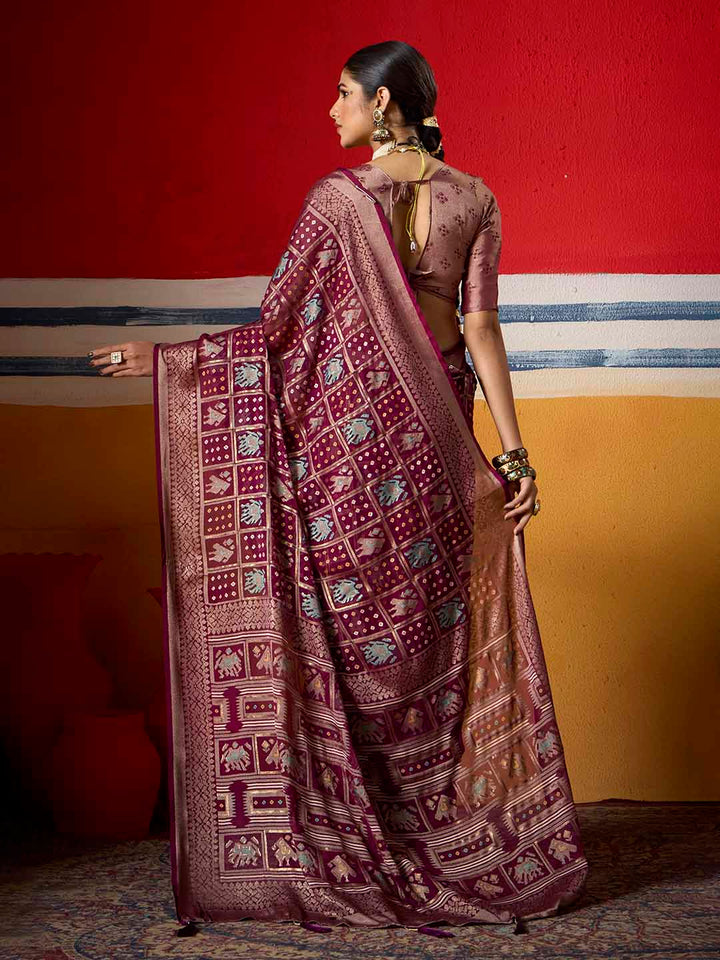 Abstract Print Georgette Saree