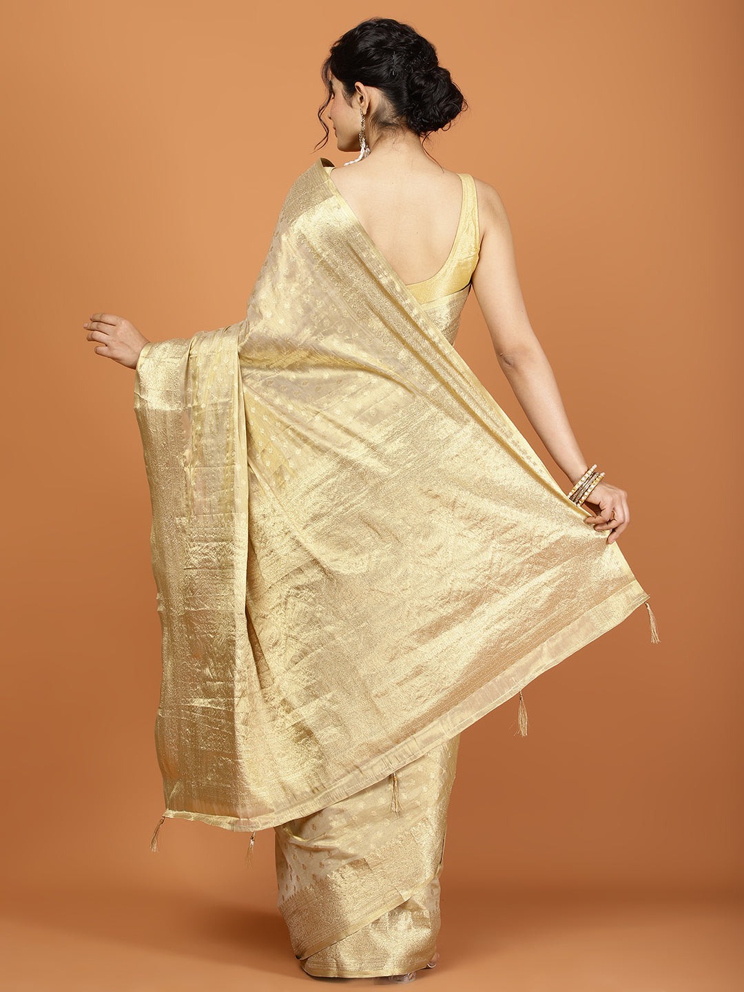 Zari Jaal Cotton Woven Saree