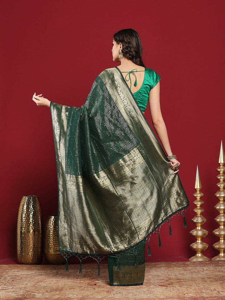 Plain Crepe Saree